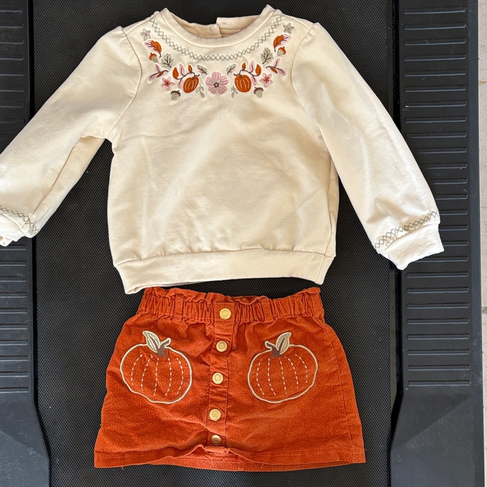 Isaac Mizrahi Cream and Orange Kids Matching Set